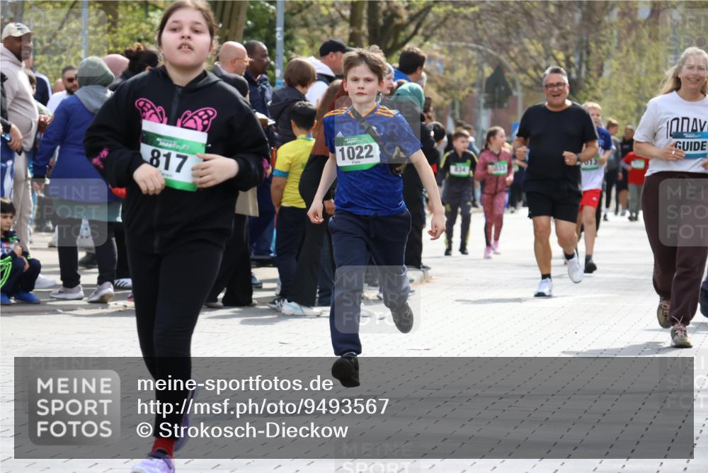12.04.2026 - 45. Internationalen Wilhelmsburger Insellauf Strokosch-Dieckow http://msf.ph/oto/9493567 12.04.2026 14:36:17 Ziel 1024, 517, 521, 817, 1022 meine-sportfotos.de
