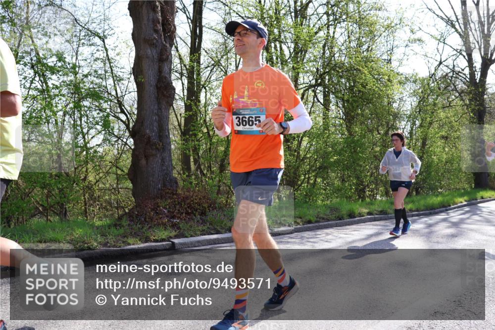 12.04.2026 - 45. Internationalen Wilhelmsburger Insellauf Yannick Fuchs http://msf.ph/oto/9493571 12.04.2026 10:46:46 Laufen 3665, 367 meine-sportfotos.de