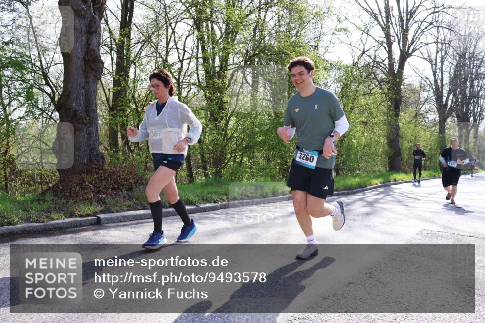 12.04.2026 - 45. Internationalen Wilhelmsburger Insellauf Yannick Fuchs http://msf.ph/oto/9493578 12.04.2026 10:46:47 Laufen 367, 3260, 4991 meine-sportfotos.de