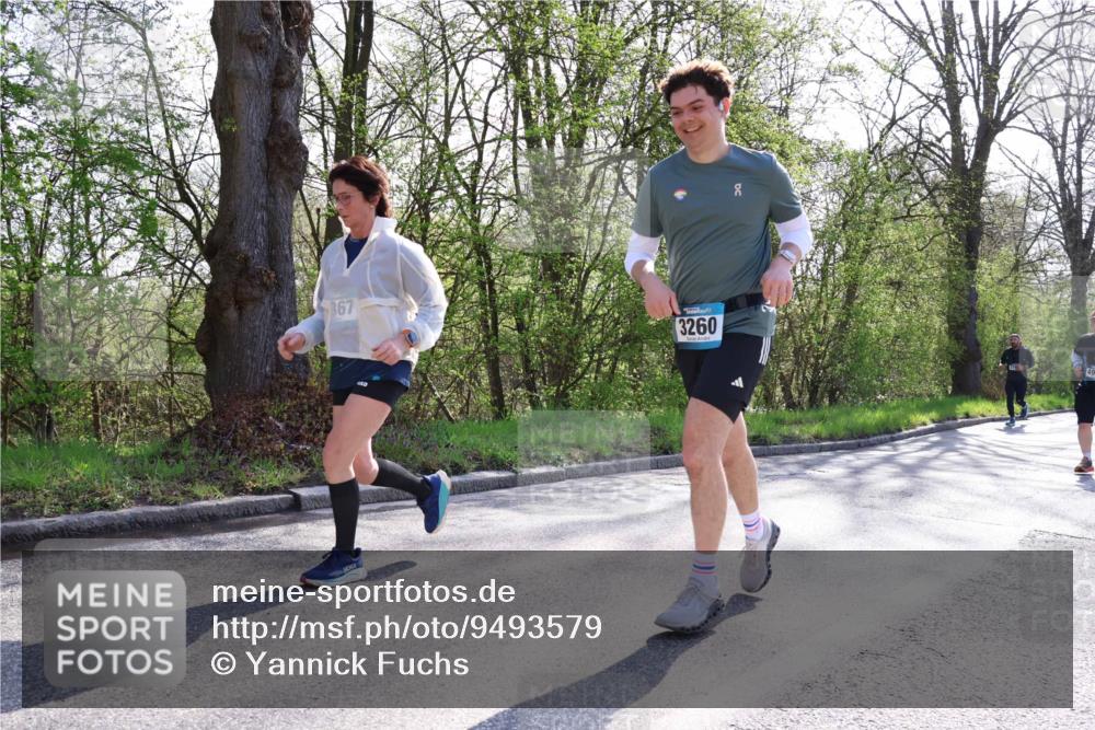 12.04.2026 - 45. Internationalen Wilhelmsburger Insellauf Yannick Fuchs http://msf.ph/oto/9493579 12.04.2026 10:46:47 Laufen 367, 3260, 50 meine-sportfotos.de