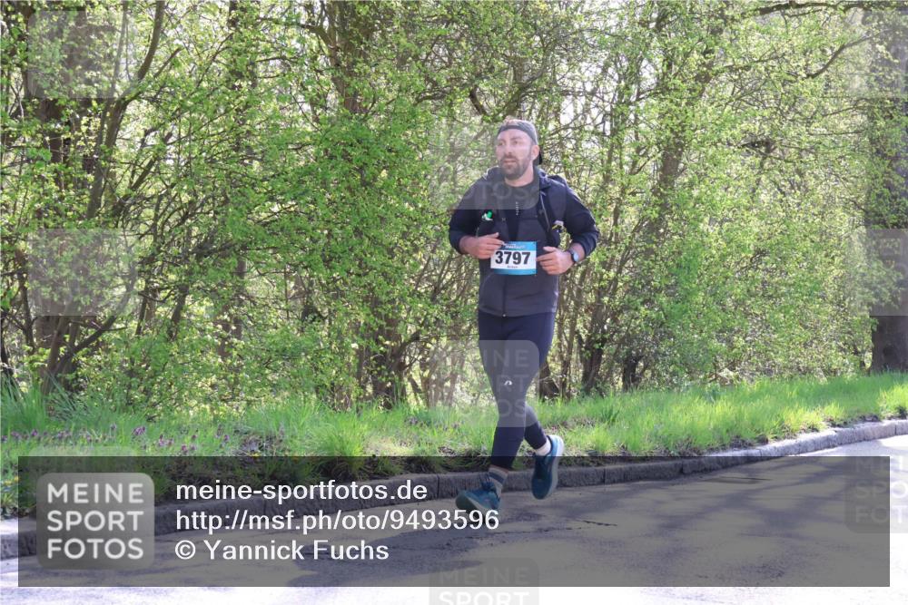 12.04.2026 - 45. Internationalen Wilhelmsburger Insellauf Yannick Fuchs http://msf.ph/oto/9493596 12.04.2026 10:46:51 Laufen 3797 meine-sportfotos.de