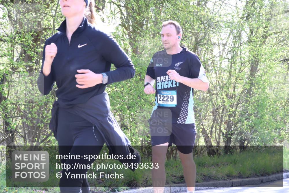 12.04.2026 - 45. Internationalen Wilhelmsburger Insellauf Yannick Fuchs http://msf.ph/oto/9493633 12.04.2026 10:47:01 Laufen 2229 meine-sportfotos.de