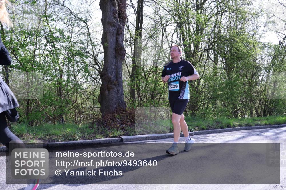 12.04.2026 - 45. Internationalen Wilhelmsburger Insellauf Yannick Fuchs http://msf.ph/oto/9493640 12.04.2026 10:47:02 Laufen 2229 meine-sportfotos.de