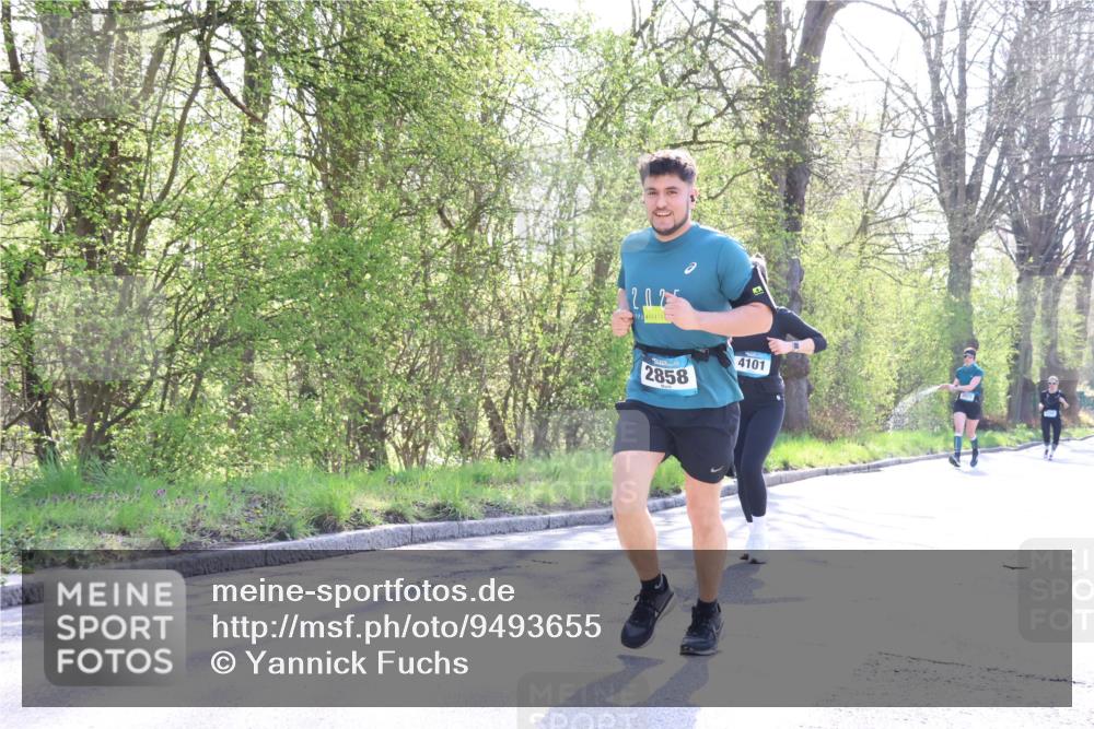 12.04.2026 - 45. Internationalen Wilhelmsburger Insellauf Yannick Fuchs http://msf.ph/oto/9493655 12.04.2026 10:47:06 Laufen 202, 2858, 4101 meine-sportfotos.de