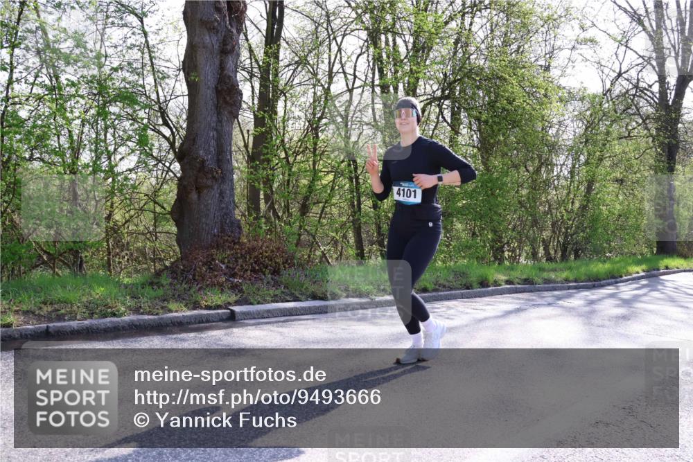 12.04.2026 - 45. Internationalen Wilhelmsburger Insellauf Yannick Fuchs http://msf.ph/oto/9493666 12.04.2026 10:47:08 Laufen 4101 meine-sportfotos.de