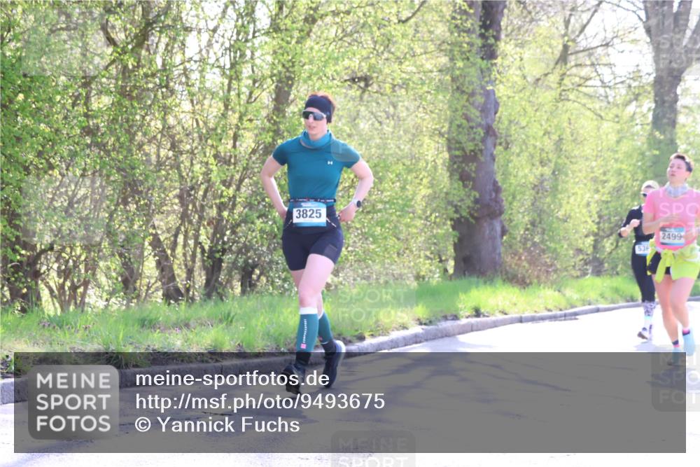 12.04.2026 - 45. Internationalen Wilhelmsburger Insellauf Yannick Fuchs http://msf.ph/oto/9493675 12.04.2026 10:47:10 Laufen 3825, 2499 meine-sportfotos.de