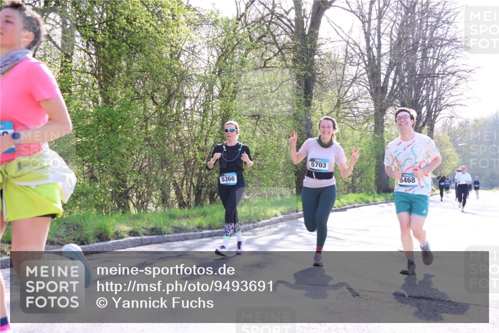 12.04.2026 - 45. Internationalen Wilhelmsburger Insellauf Yannick Fuchs http://msf.ph/oto/9493691 12.04.2026 10:47:14 Laufen 5366, 5703, 5468 meine-sportfotos.de