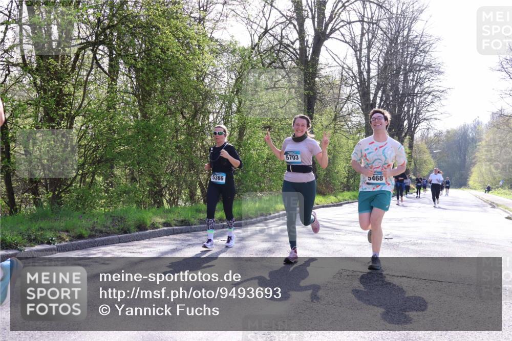12.04.2026 - 45. Internationalen Wilhelmsburger Insellauf Yannick Fuchs http://msf.ph/oto/9493693 12.04.2026 10:47:14 Laufen 5366, 5703, 5468 meine-sportfotos.de