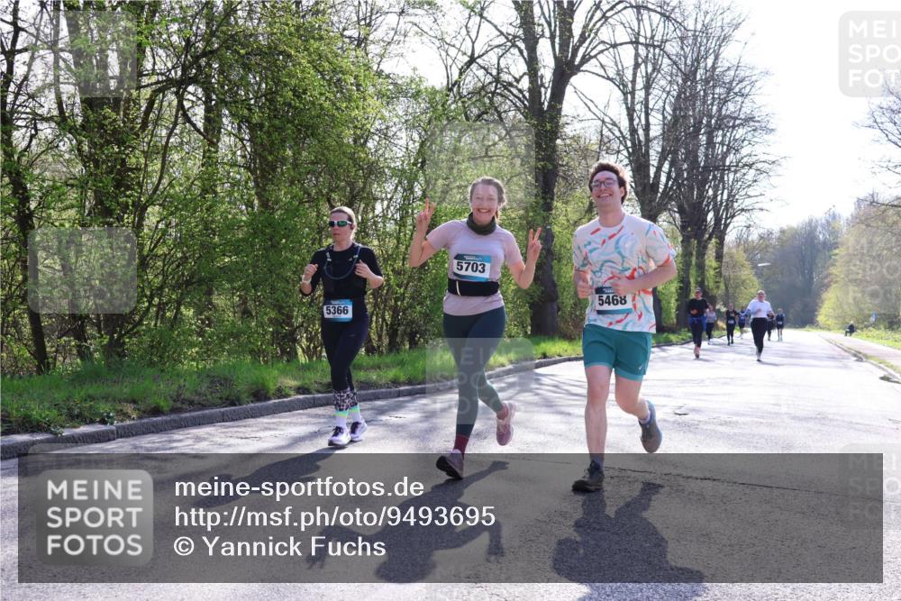 12.04.2026 - 45. Internationalen Wilhelmsburger Insellauf Yannick Fuchs http://msf.ph/oto/9493695 12.04.2026 10:47:14 Laufen 5366, 5703, 5468 meine-sportfotos.de