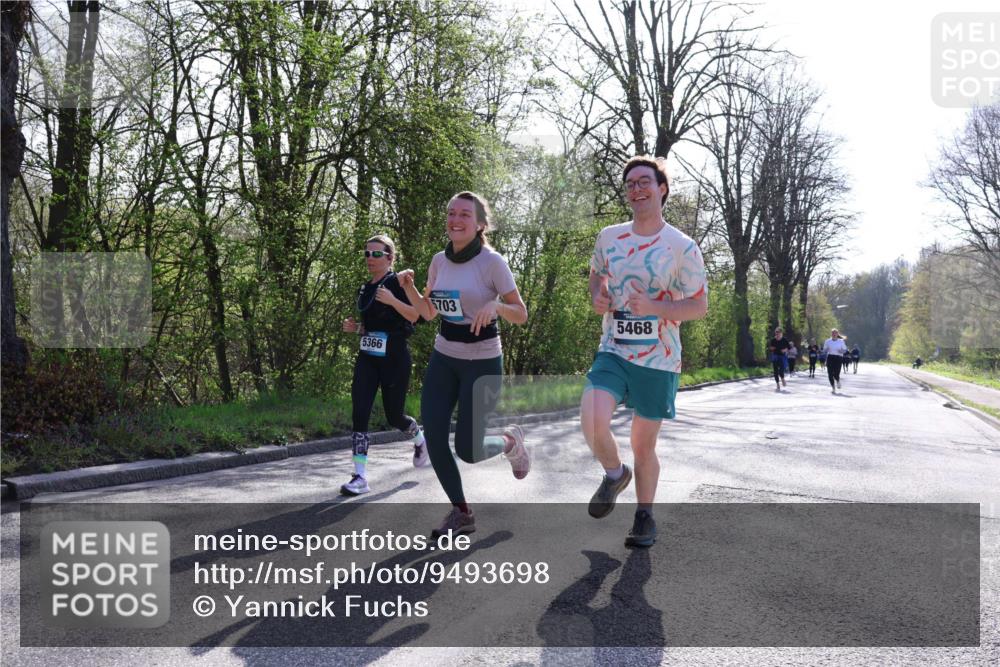 12.04.2026 - 45. Internationalen Wilhelmsburger Insellauf Yannick Fuchs http://msf.ph/oto/9493698 12.04.2026 10:47:15 Laufen 5366, 5703, 5468 meine-sportfotos.de