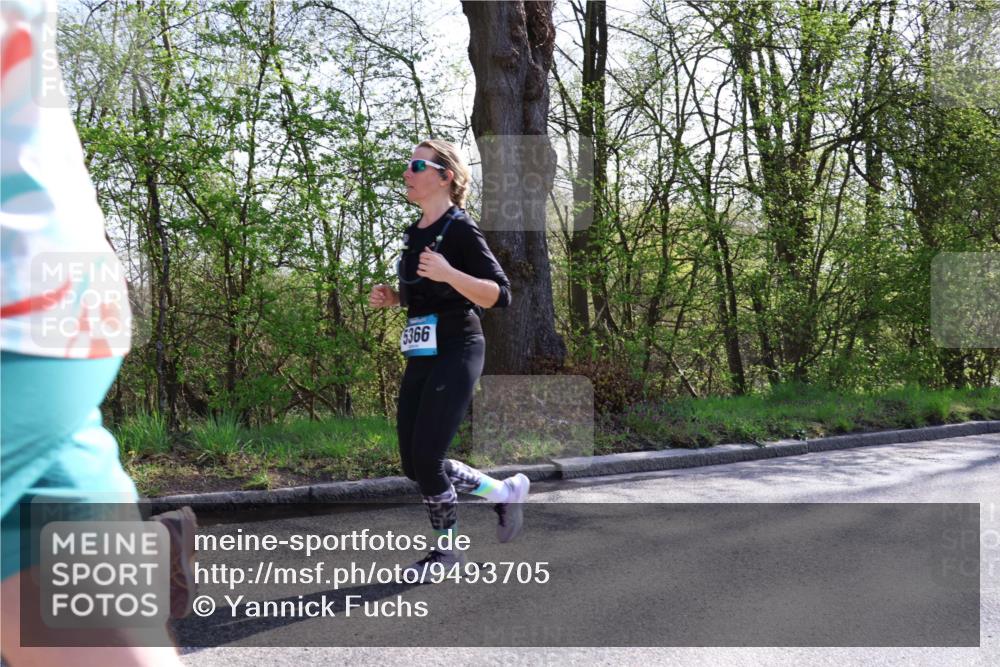 12.04.2026 - 45. Internationalen Wilhelmsburger Insellauf Yannick Fuchs http://msf.ph/oto/9493705 12.04.2026 10:47:16 Laufen 5366 meine-sportfotos.de