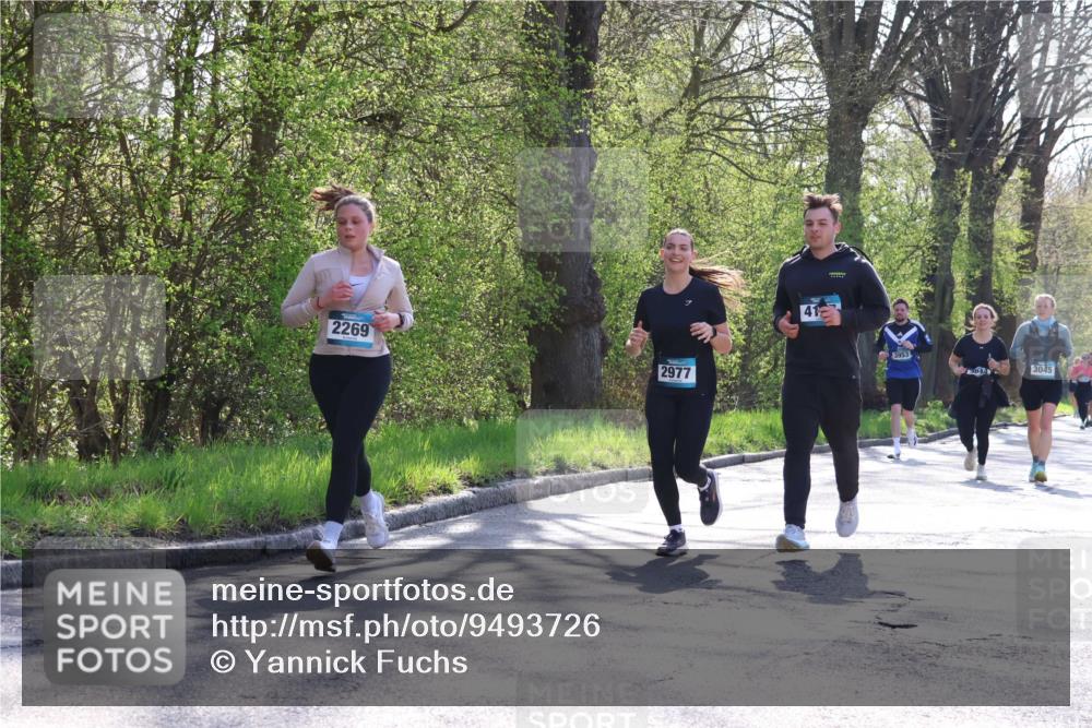 12.04.2026 - 45. Internationalen Wilhelmsburger Insellauf Yannick Fuchs http://msf.ph/oto/9493726 12.04.2026 10:47:24 Laufen 2269, 2977, 41, 3045 meine-sportfotos.de