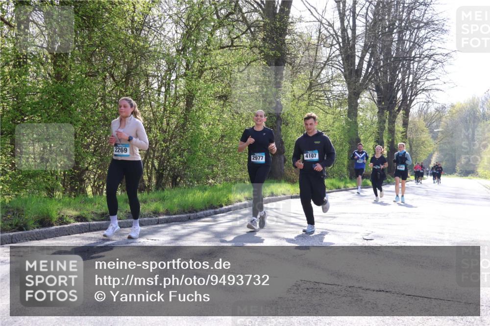 12.04.2026 - 45. Internationalen Wilhelmsburger Insellauf Yannick Fuchs http://msf.ph/oto/9493732 12.04.2026 10:47:25 Laufen 2269, 2977, 4107, 3045 meine-sportfotos.de