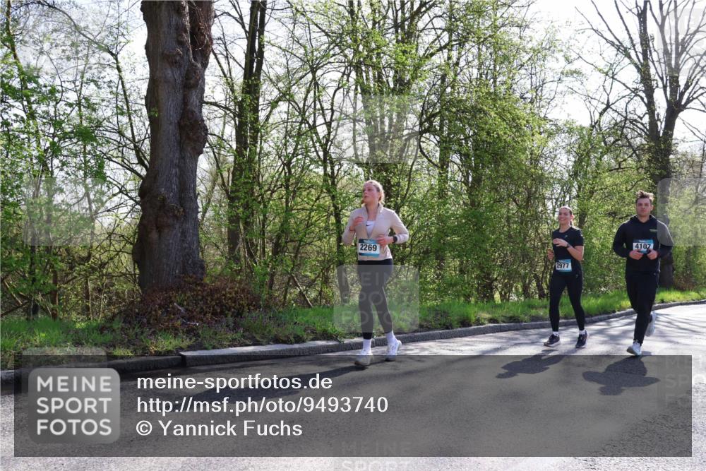 12.04.2026 - 45. Internationalen Wilhelmsburger Insellauf Yannick Fuchs http://msf.ph/oto/9493740 12.04.2026 10:47:26 Laufen 2269, 2977, 4107 meine-sportfotos.de