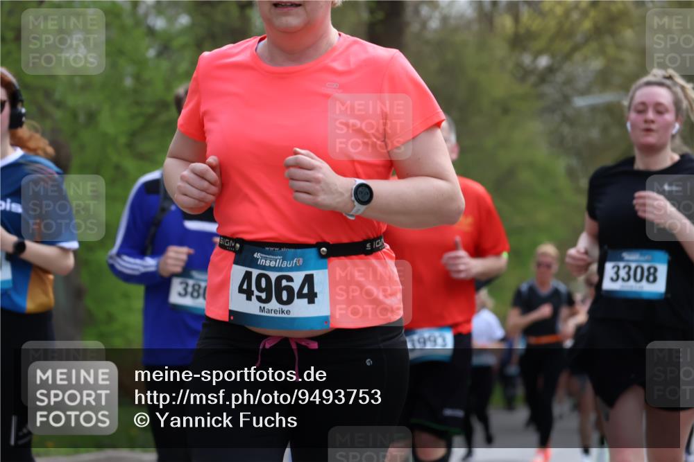 12.04.2026 - 45. Internationalen Wilhelmsburger Insellauf Yannick Fuchs http://msf.ph/oto/9493753 12.04.2026 13:02:47 Laufen 380, 45, 4964, 3993, 3308 meine-sportfotos.de
