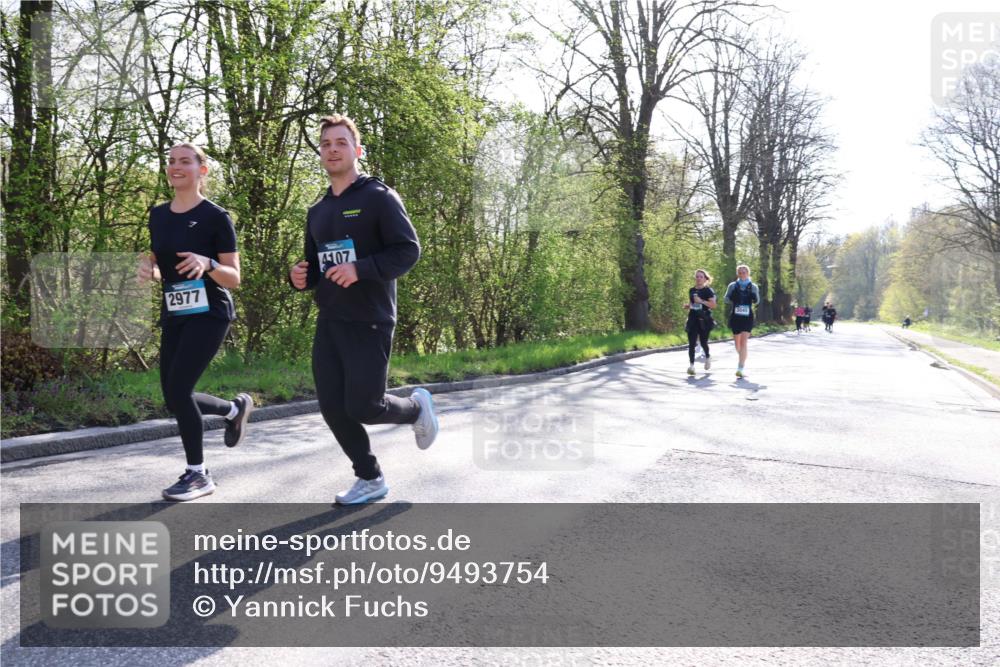 12.04.2026 - 45. Internationalen Wilhelmsburger Insellauf Yannick Fuchs http://msf.ph/oto/9493754 12.04.2026 10:47:27 Laufen 4107, 2977 meine-sportfotos.de