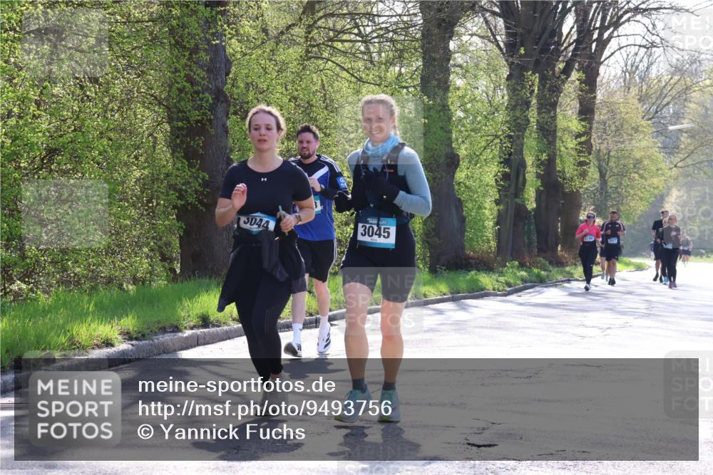 12.04.2026 - 45. Internationalen Wilhelmsburger Insellauf Yannick Fuchs http://msf.ph/oto/9493756 12.04.2026 10:47:28 Laufen 3044, 3045, 3194, 2417 meine-sportfotos.de