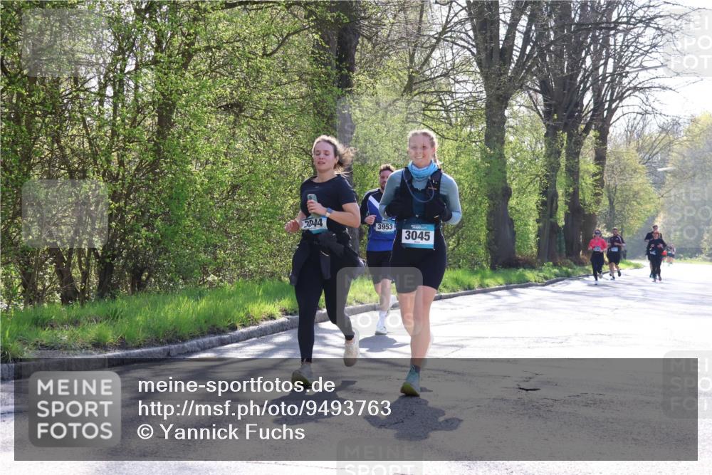 12.04.2026 - 45. Internationalen Wilhelmsburger Insellauf Yannick Fuchs http://msf.ph/oto/9493763 12.04.2026 10:47:29 Laufen 3044, 3953, 3045 meine-sportfotos.de