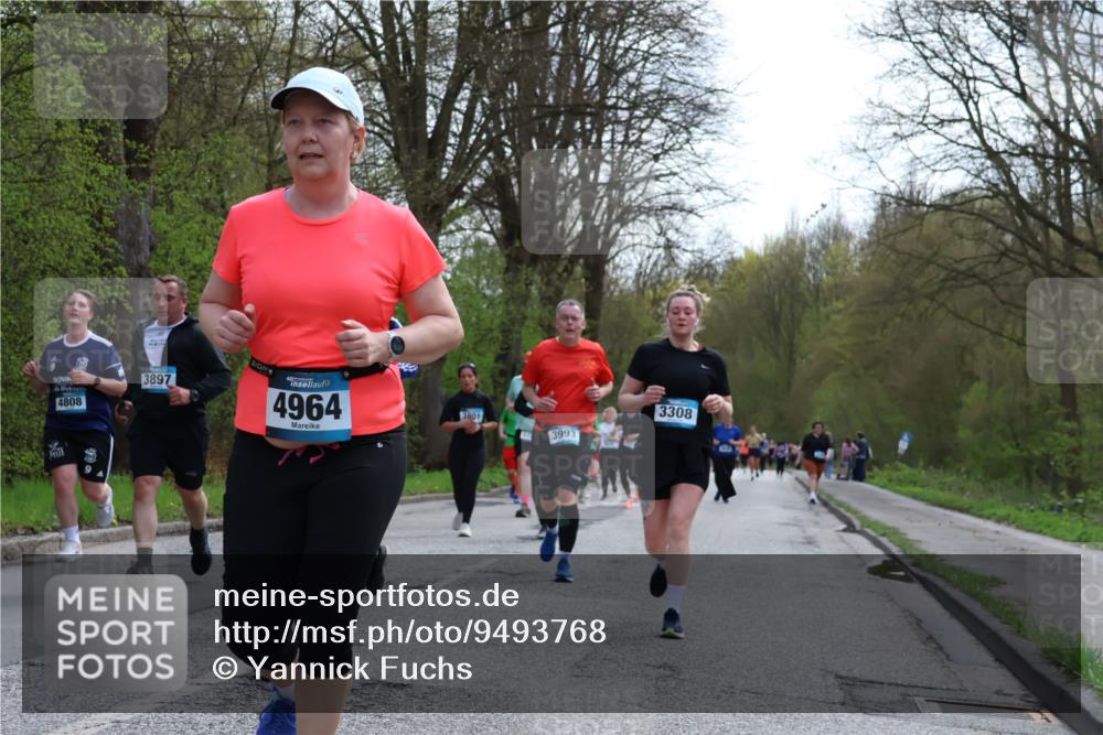 12.04.2026 - 45. Internationalen Wilhelmsburger Insellauf Yannick Fuchs http://msf.ph/oto/9493768 12.04.2026 13:02:49 Laufen 4808, 3897, 4964, 3308, 3801, 3993 meine-sportfotos.de