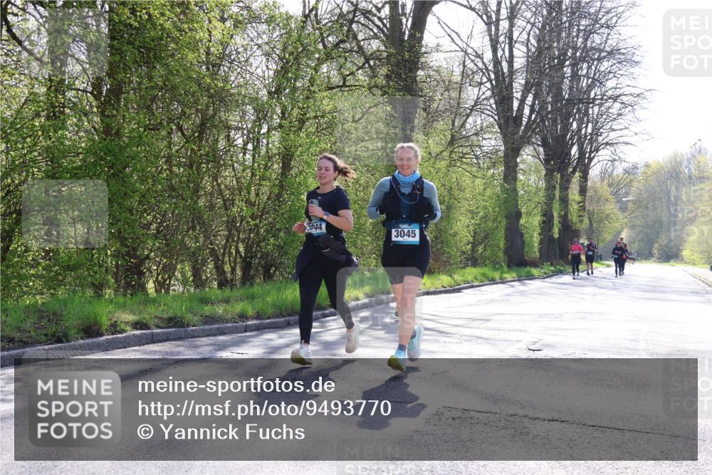 12.04.2026 - 45. Internationalen Wilhelmsburger Insellauf Yannick Fuchs http://msf.ph/oto/9493770 12.04.2026 10:47:29 Laufen 3044, 3045 meine-sportfotos.de