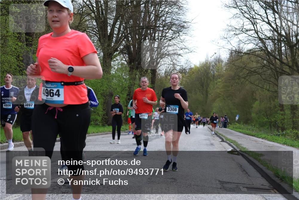 12.04.2026 - 45. Internationalen Wilhelmsburger Insellauf Yannick Fuchs http://msf.ph/oto/9493771 12.04.2026 13:02:49 Laufen 4808, 2, 3897, 4964, 3801, 3993, 3308 meine-sportfotos.de