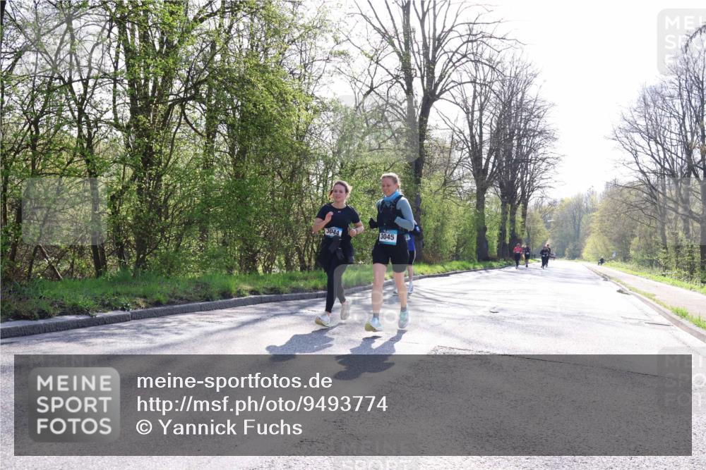 12.04.2026 - 45. Internationalen Wilhelmsburger Insellauf Yannick Fuchs http://msf.ph/oto/9493774 12.04.2026 10:47:30 Laufen 3044, 3045 meine-sportfotos.de