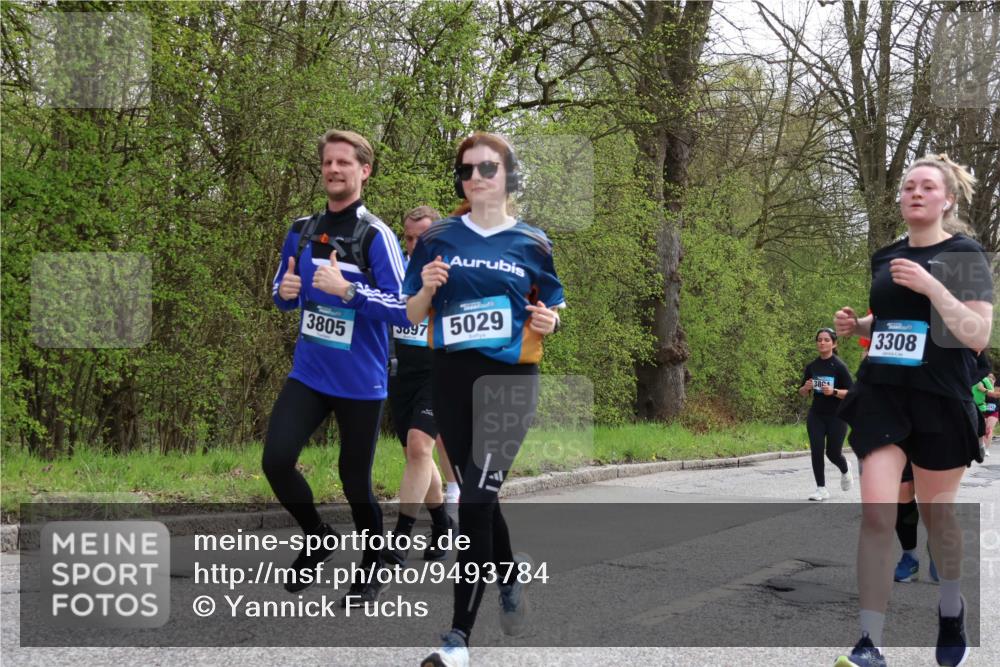 12.04.2026 - 45. Internationalen Wilhelmsburger Insellauf Yannick Fuchs http://msf.ph/oto/9493784 12.04.2026 13:02:51 Laufen 3805, 3897, 5029, 3861, 3308 meine-sportfotos.de