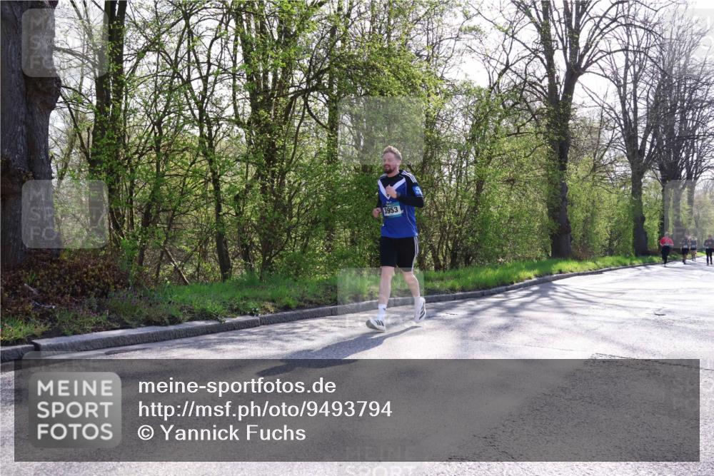 12.04.2026 - 45. Internationalen Wilhelmsburger Insellauf Yannick Fuchs http://msf.ph/oto/9493794 12.04.2026 10:47:32 Laufen 3953 meine-sportfotos.de
