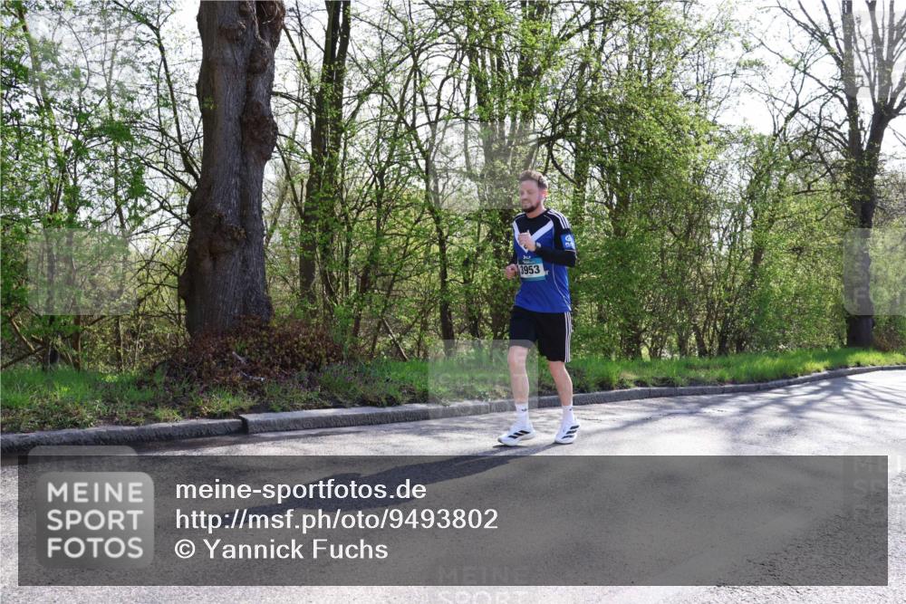 12.04.2026 - 45. Internationalen Wilhelmsburger Insellauf Yannick Fuchs http://msf.ph/oto/9493802 12.04.2026 10:47:33 Laufen 3953 meine-sportfotos.de