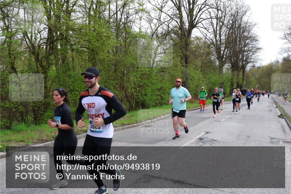 12.04.2026 - 45. Internationalen Wilhelmsburger Insellauf Yannick Fuchs http://msf.ph/oto/9493819 12.04.2026 13:02:55 Laufen 3803 meine-sportfotos.de