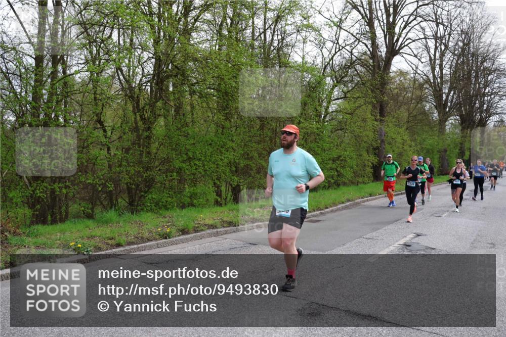 12.04.2026 - 45. Internationalen Wilhelmsburger Insellauf Yannick Fuchs http://msf.ph/oto/9493830 12.04.2026 13:02:56 Laufen 917, 3232 meine-sportfotos.de