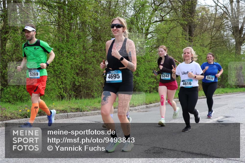 12.04.2026 - 45. Internationalen Wilhelmsburger Insellauf Yannick Fuchs http://msf.ph/oto/9493843 12.04.2026 13:02:59 Laufen 5269, 4695, 5242, 4616, 2832 meine-sportfotos.de