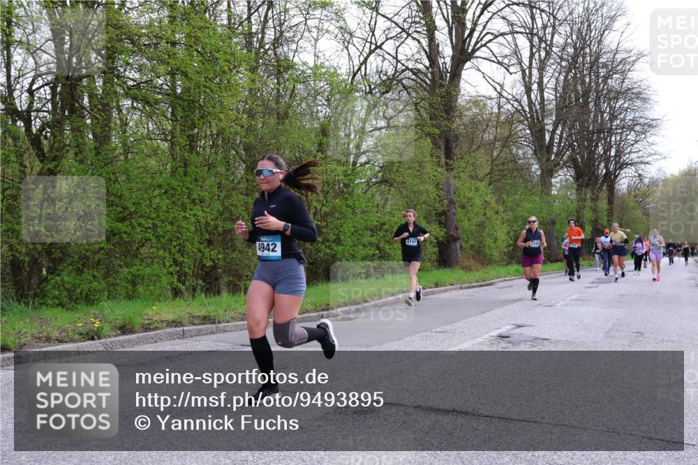 12.04.2026 - 45. Internationalen Wilhelmsburger Insellauf Yannick Fuchs http://msf.ph/oto/9493895 12.04.2026 13:03:06 Laufen 4942, 3245 meine-sportfotos.de