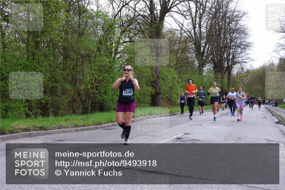 12.04.2026 - 45. Internationalen Wilhelmsburger Insellauf Yannick Fuchs http://msf.ph/oto/9493918 12.04.2026 13:03:09 Laufen 3245, 2062, 3280, 4880 meine-sportfotos.de