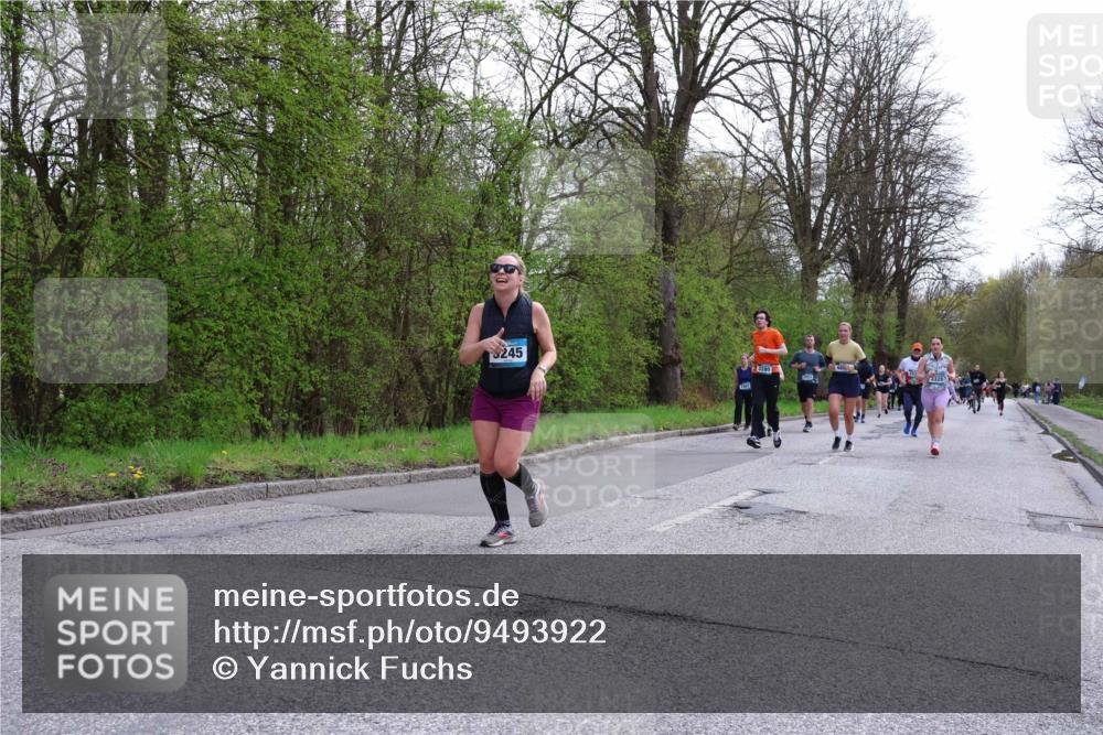 12.04.2026 - 45. Internationalen Wilhelmsburger Insellauf Yannick Fuchs http://msf.ph/oto/9493922 12.04.2026 13:03:09 Laufen 245, 3280 meine-sportfotos.de
