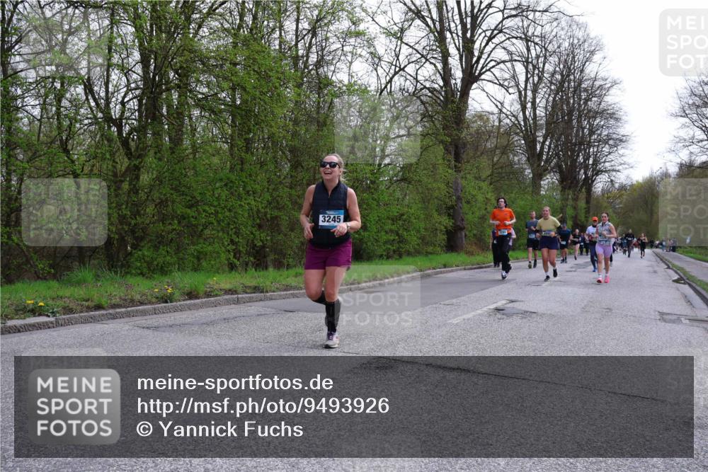 12.04.2026 - 45. Internationalen Wilhelmsburger Insellauf Yannick Fuchs http://msf.ph/oto/9493926 12.04.2026 13:03:09 Laufen 3245 meine-sportfotos.de