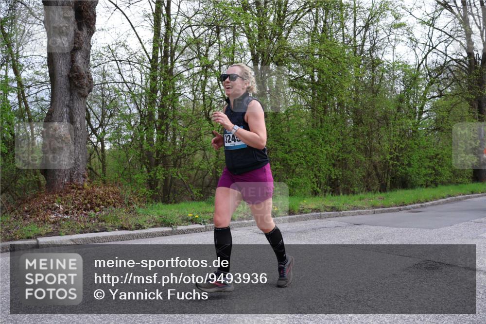 12.04.2026 - 45. Internationalen Wilhelmsburger Insellauf Yannick Fuchs http://msf.ph/oto/9493936 12.04.2026 13:03:10 Laufen 245 meine-sportfotos.de