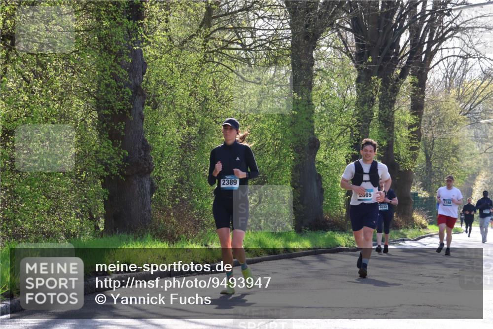 12.04.2026 - 45. Internationalen Wilhelmsburger Insellauf Yannick Fuchs http://msf.ph/oto/9493947 12.04.2026 10:48:03 Laufen 2389, 2365, 4632, 5298, 3373 meine-sportfotos.de