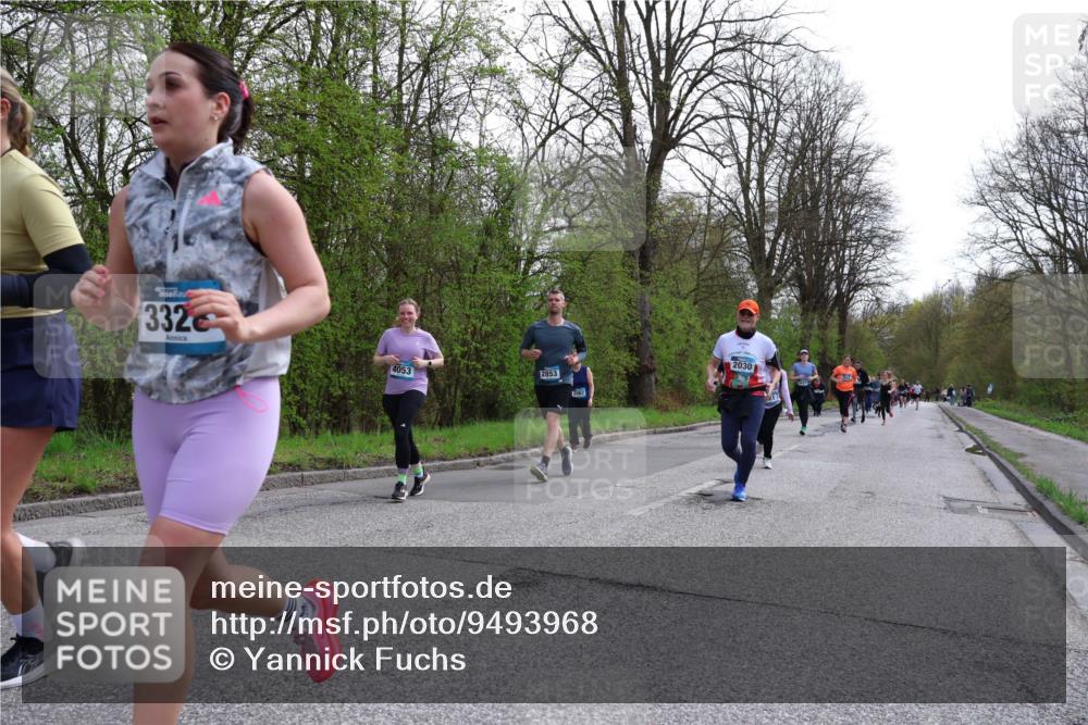 12.04.2026 - 45. Internationalen Wilhelmsburger Insellauf Yannick Fuchs http://msf.ph/oto/9493968 12.04.2026 13:03:14 Laufen 332, 2030, 4053, 2853, 21 meine-sportfotos.de