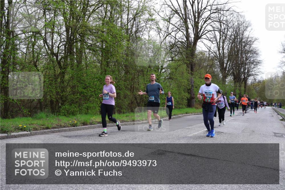 12.04.2026 - 45. Internationalen Wilhelmsburger Insellauf Yannick Fuchs http://msf.ph/oto/9493973 12.04.2026 13:03:14 Laufen 4053, 2853, 2062, 2030, 5221 meine-sportfotos.de