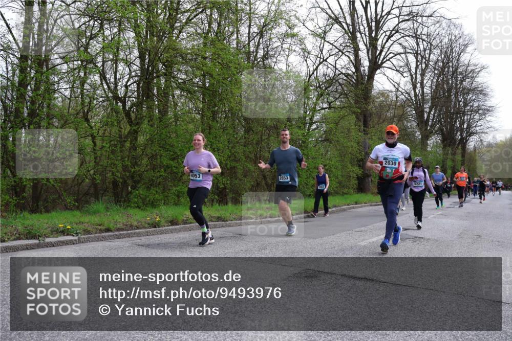 12.04.2026 - 45. Internationalen Wilhelmsburger Insellauf Yannick Fuchs http://msf.ph/oto/9493976 12.04.2026 13:03:14 Laufen 4053, 2853, 2030, 5221 meine-sportfotos.de