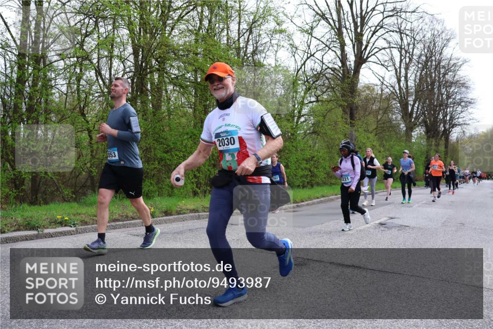12.04.2026 - 45. Internationalen Wilhelmsburger Insellauf Yannick Fuchs http://msf.ph/oto/9493987 12.04.2026 13:03:16 Laufen 853, 2030, 2062, 5221 meine-sportfotos.de