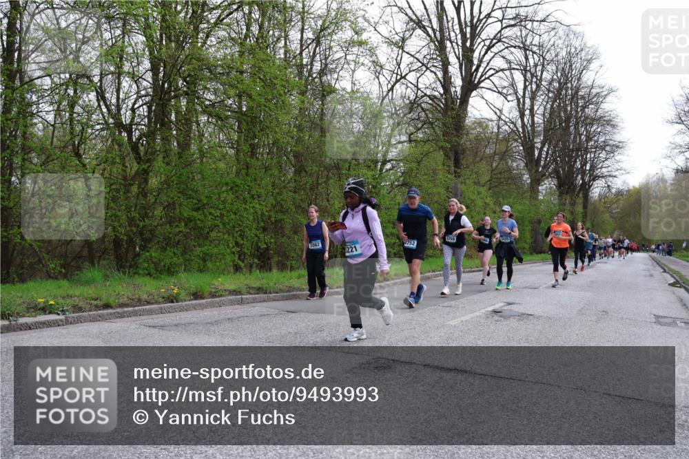 12.04.2026 - 45. Internationalen Wilhelmsburger Insellauf Yannick Fuchs http://msf.ph/oto/9493993 12.04.2026 13:03:16 Laufen 2062, 221, 4752, 5755, 3425 meine-sportfotos.de