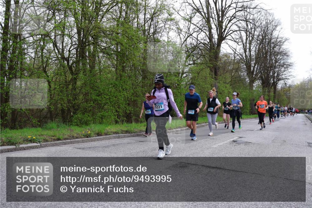 12.04.2026 - 45. Internationalen Wilhelmsburger Insellauf Yannick Fuchs http://msf.ph/oto/9493995 12.04.2026 13:03:16 Laufen 2062, 5221, 5755, 4752 meine-sportfotos.de