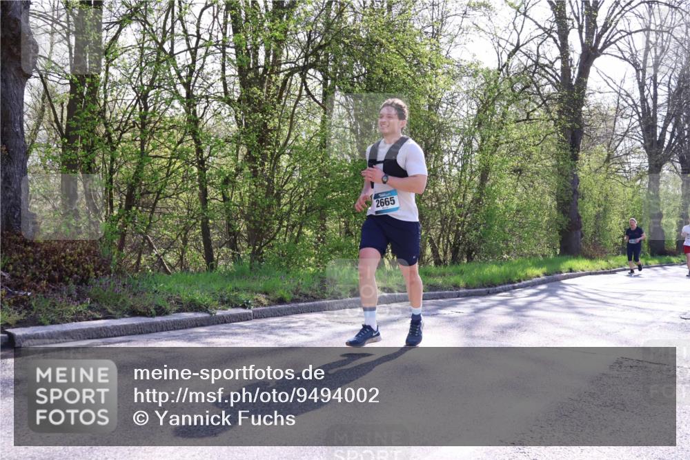 12.04.2026 - 45. Internationalen Wilhelmsburger Insellauf Yannick Fuchs http://msf.ph/oto/9494002 12.04.2026 10:48:09 Laufen 2665 meine-sportfotos.de