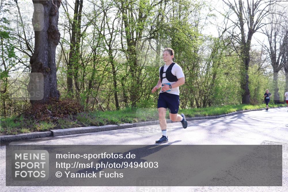 12.04.2026 - 45. Internationalen Wilhelmsburger Insellauf Yannick Fuchs http://msf.ph/oto/9494003 12.04.2026 10:48:09 Laufen  meine-sportfotos.de
