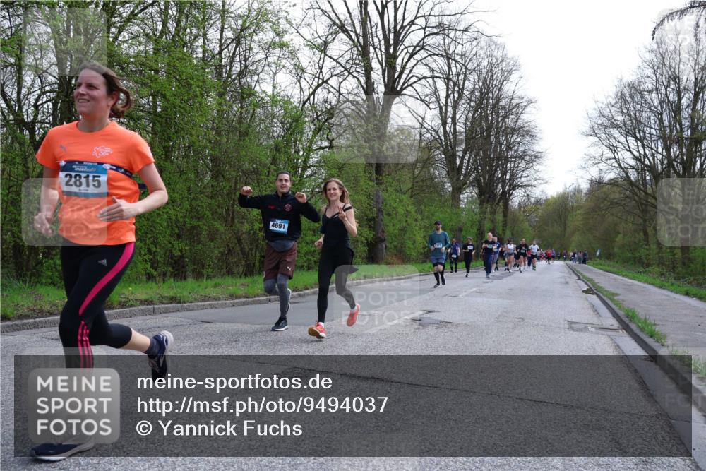 12.04.2026 - 45. Internationalen Wilhelmsburger Insellauf Yannick Fuchs http://msf.ph/oto/9494037 12.04.2026 13:03:20 Laufen 2815, 4691 meine-sportfotos.de