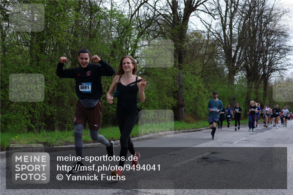 12.04.2026 - 45. Internationalen Wilhelmsburger Insellauf Yannick Fuchs http://msf.ph/oto/9494041 12.04.2026 13:03:21 Laufen 4691, 2772 meine-sportfotos.de