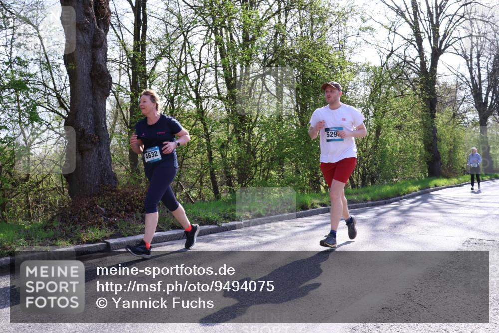 12.04.2026 - 45. Internationalen Wilhelmsburger Insellauf Yannick Fuchs http://msf.ph/oto/9494075 12.04.2026 10:48:15 Laufen 4632, 529 meine-sportfotos.de