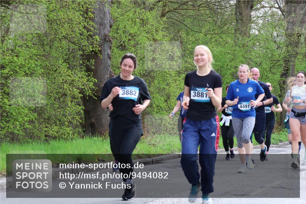 12.04.2026 - 45. Internationalen Wilhelmsburger Insellauf Yannick Fuchs http://msf.ph/oto/9494082 12.04.2026 13:03:25 Laufen 3882, 3881, 376, 4491, 765 meine-sportfotos.de